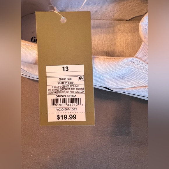 NWT Men’s Slip On Style Shoes! - Picture 4 of 4